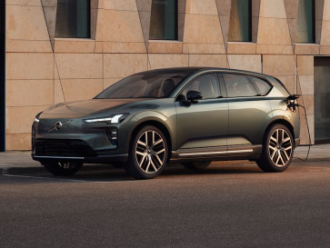 Mobil Listrik Volvo EX60 Kebanjiran Pesanan, Laris Manis!