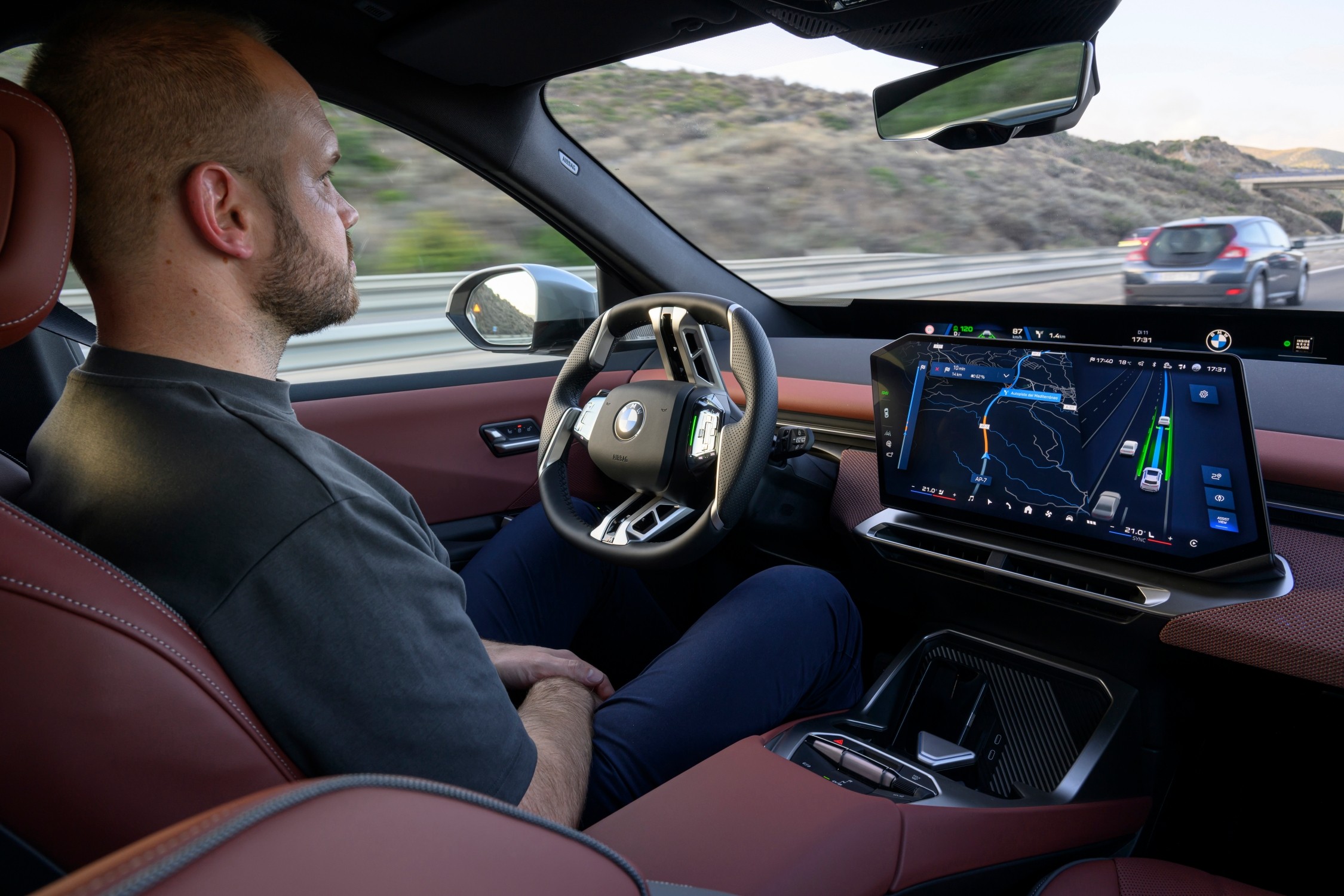 fitur BMW Highway Assistant