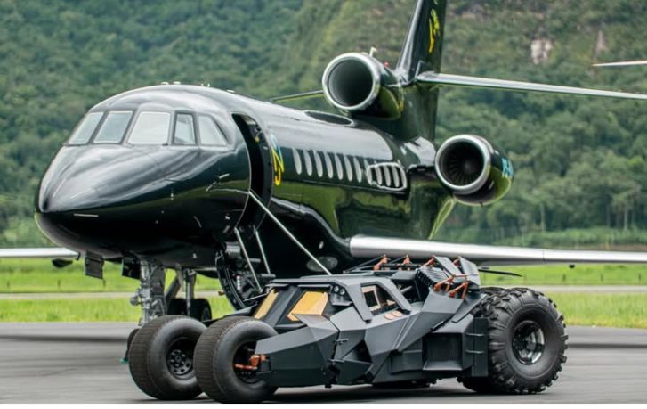 Neymar Jr Pamer Replika Batmobile Seharga Rp25 Miliaran