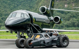 Neymar Jr Pamer Replika Batmobile Seharga Rp25 Miliaran