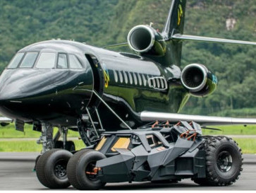 Neymar Jr Pamer Replika Batmobile Seharga Rp25 Miliaran