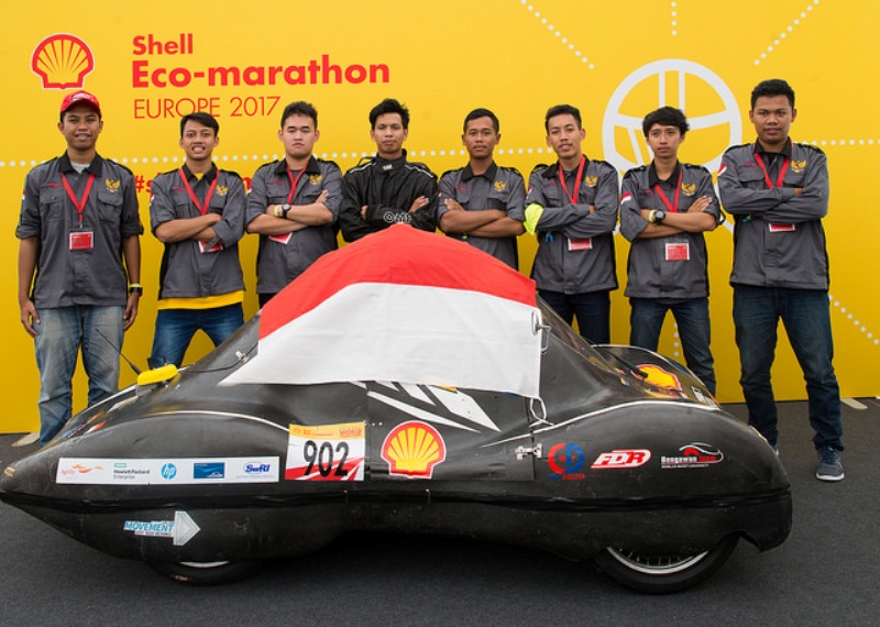 Mahasiswa Indonesia Berprestasi Di Drivers’ World Championship (DWC) 2017