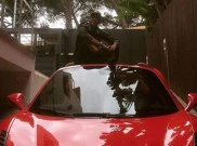 Melihat Mobil Mewah Milliaran Rupiah Milik Neymar