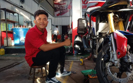 Berkat AHYPP, Pria 22 Tahun Ini Sukses Bangun Bengkel Motor di Bali