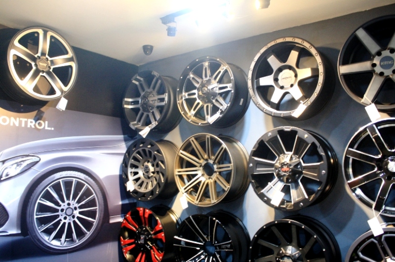 Auto Plus Masih Bertahan di Tengah Persaingan Bisnis Otomotif yang Ketat
