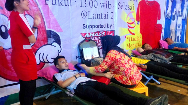 PT Daya Adicipta Motora dan Paguyuban AHASS Bekasi Menggelar Donor Darah