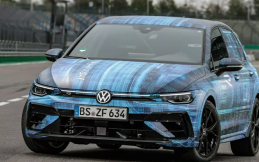 Siap Meluncur, VW Golf R 2025 Dapatkan Peningakatan Mesin
