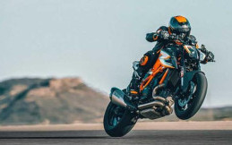 Edisi Spesial KTM 1290 Super Duke RR Diklaim Lebih Ringan dan Responsif