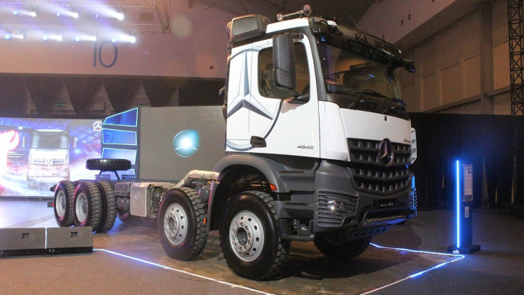 Intip Spesifikasi Lengkap Truk Mercedes-Benz Arocs 4845K 8x4 Euro 5