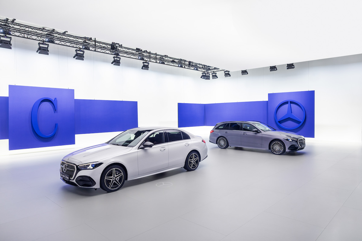 Mercedes-Benz C-Class Terbaru Kini Bawa MB.OS dan Mesin Hybrid