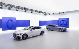 Mercedes-Benz C-Class Terbaru Kini Bawa MB.OS dan Mesin Hybrid