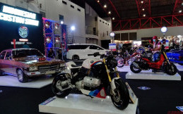 Mobil dan Motor Modifikasi Tarik Perhatian Pengunjung IIMS Hybrid 2021