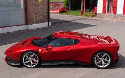 Mobil Spesial Ferrari SP38 Ini Hanya Dibuat 1 Unit