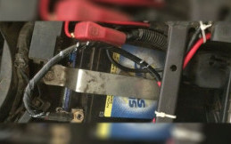 Tips Mudah Merawat Kelistrikan Motor di Musim Hujan