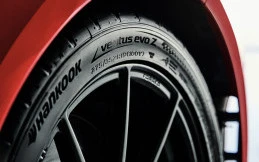 Kenapa Ban Kendaraan Bermotor Selalu Berwarna Hitam? Ini Alasannya