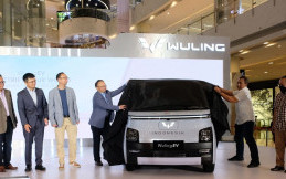 Wuling Motors Boyong EV Terbarunya ke Borobudur untuk Masyarakat dan Pemerintahan