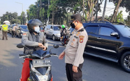 Akses Tangsel ke Jakarta Diperketat Selama 24 Jam, Ratusan Kendaraan Diputar Balik