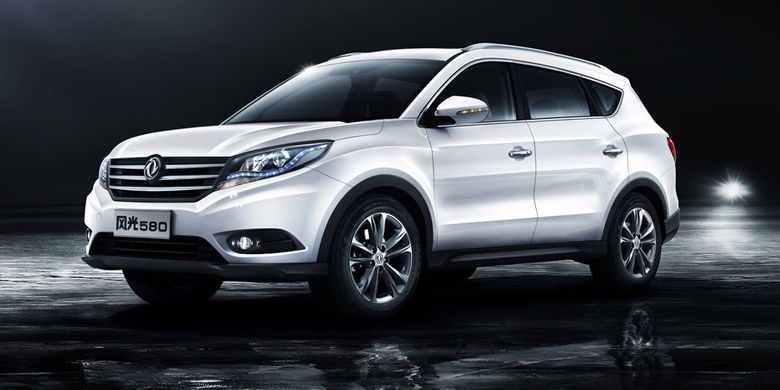 Perbedaan Sokon Glory 580 dan Honda CRV 