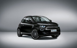 Fiat 500 La Prima Special Edition Fokus Tatanan Suara