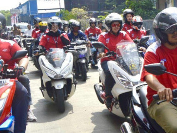 Anggota Komunitas dapat Pengetahuan Baru Soal Perawatan Motor Matik di Acara Ini