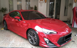 Kreasi Warna Bodi Mobil dengan Wrapping Sticker, Awet Hingga 5 Tahun