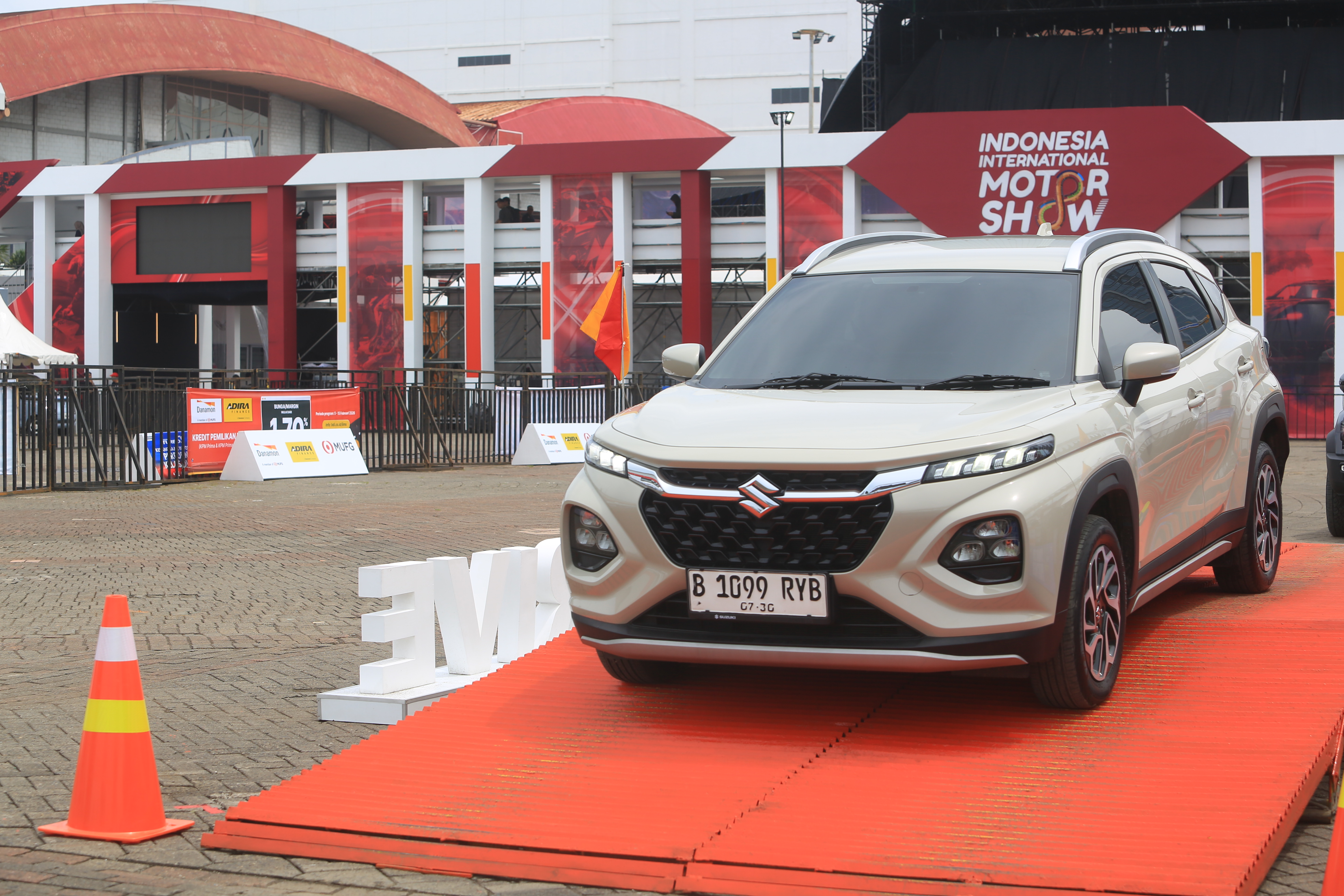 Kencan Singkat Suzuki Fronx GX Hybrid di IIMS 2026