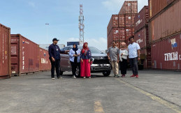 Pria Ini Koleksi Mobil-mobil Mitsubishi dari Anak Kampus Hingga Sukses