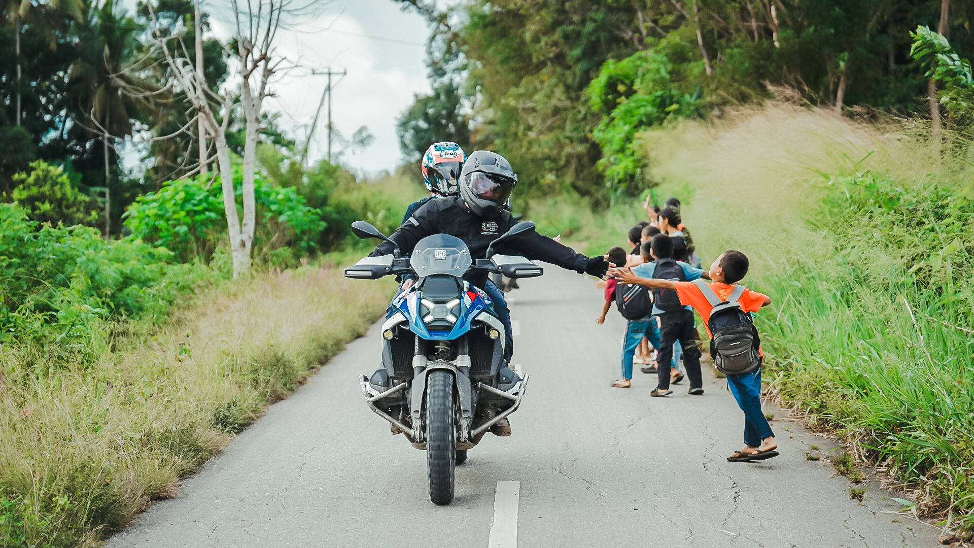 GSrek Indonesia Jakarta Chapter Touring ke Sumba, Bangun Kepedulian Lewat Perjalanan Adventure
