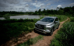 Test Drive Mitsubishi Xpander Cross AT,  Tampilan Sporty dengan Ketangguhan SUV 
