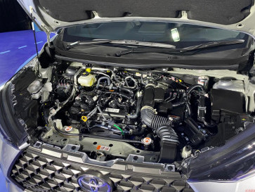 Dilema Pilih Mobil Hybrid Maupun Listrik di Tahun 2026? Simak Penjelasannya