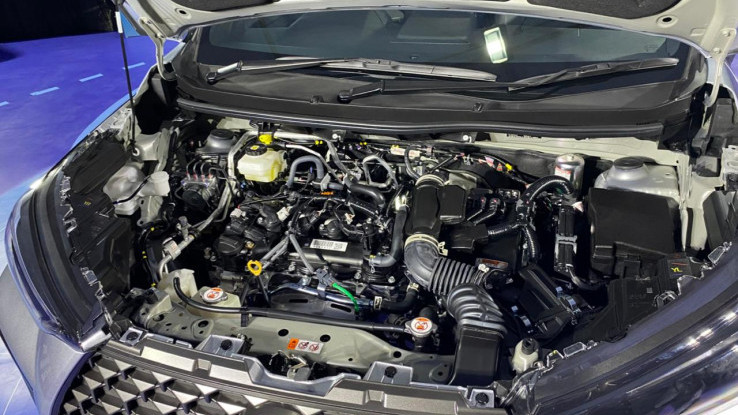 Dilema Pilih Mobil Hybrid Maupun Listrik di Tahun 2026? Simak Penjelasannya