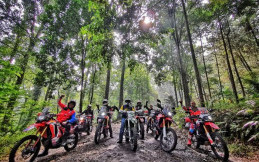 Rayakan Kemerdekaan, Komunitas CRF 250 Rally Trabas Gunung Bunder