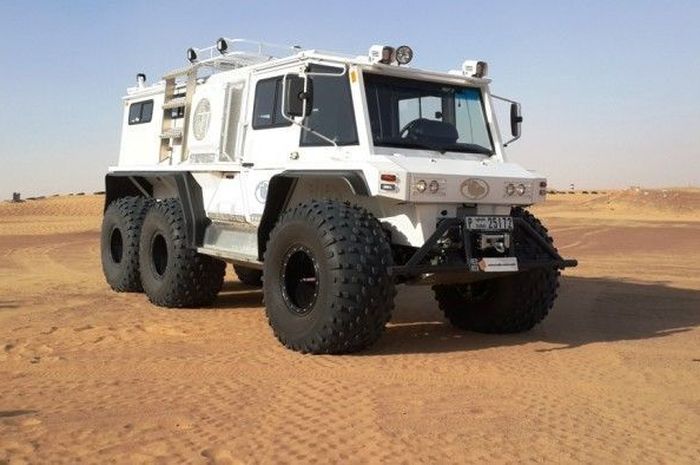 Bear 6x6 Kendaraan Berburu Raja Minyak Arab