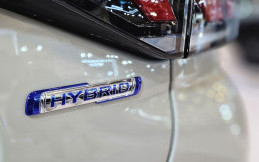 Langkah Tepat Suzuki Memenuhi Pilihan Mobil Hybrid di Indonesia