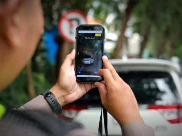 Bisa Cetak Tilang di Tempat, Begini Cara Kerja ETLE Handheld