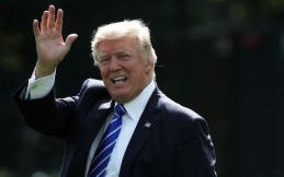 Trump: 5 Perusahaan Raksasa Otomotif Bakal Investasi di AS