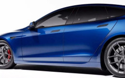 Tesla Sediakan Track Package Untuk Model S Plaid