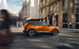 Peugeot 2008 dan 3008 Terima Penghargaan Car of The Year
