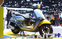 Tersedia 2 Ribu Unit, Honda Giorno+ Donald Duck Special Edition Resmi Meluncur