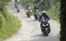Beberapa Panduan Postur Tubuh Berkendara yang Bikin Sobat Selamat dan Nyaman di Jalan