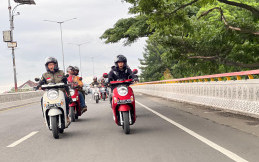 Jaga Momen Kebersamaan, 100 Bikers Jajal New Honda Scoopy di Bandung