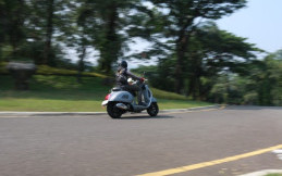 Lihat Lebih Dekat Vespa GTS 300 Sper Tech Yuk!