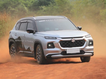 Begini Rasanya Kendarai Suzuki Grand Vitara Hybrid di Trek Off-road