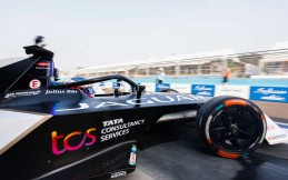Castrol dan Tim Jaguar TCS Kembangkan Teknologi EV Fluids