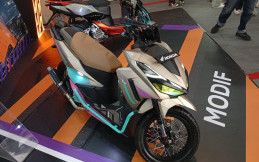 Cyberpunk, Modifikasi All New Honda Vario 125 Street dari Bekasi