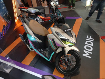 Cyberpunk, Modifikasi All New Honda Vario 125 Street dari Bekasi