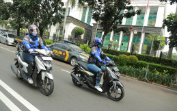 Lady Bikers Kian Ramai, Simak dahulu Tips Berkendara Agar Selamat di Jalan
