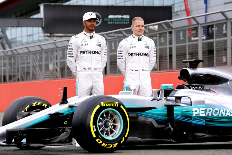 Pembalap Anyar Mercedes Sepakat dengan Hamilton Soal Tak Berbagi Data, Tapi...