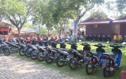 Edukasi Safety Riding, Honda Wave Indonesia Rayakan Ultah ke-6 di Pantai Sawarna Banten