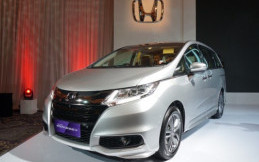 Switch Door Mirror Bermasalah, Honda Update Odyssey dan Accord